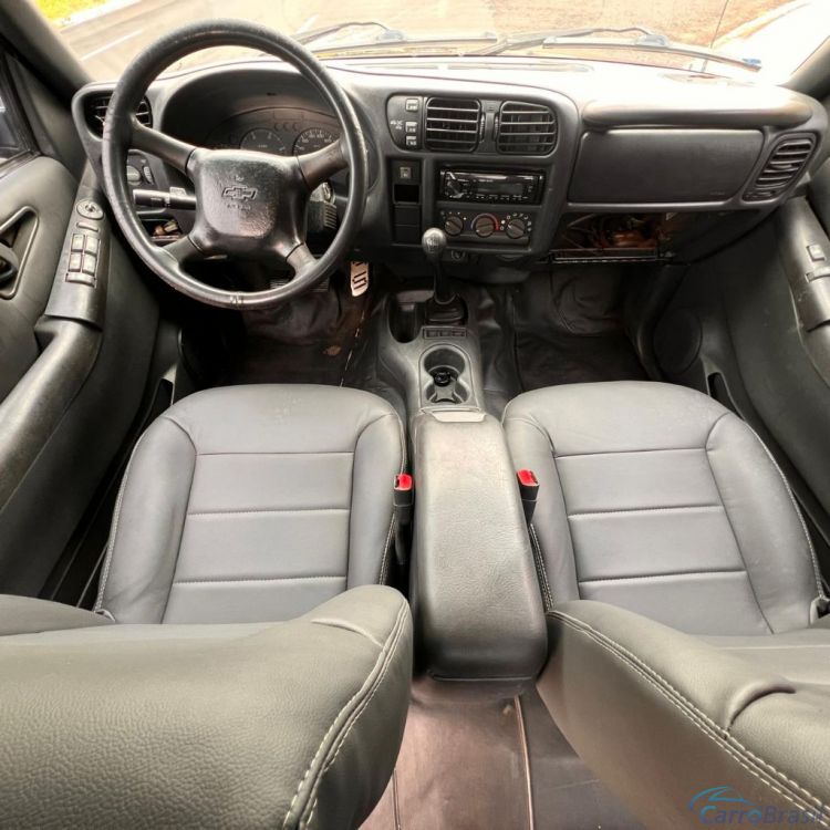 Ribeirania Motors | S-10 Blazer DLX 2.8 4x4 TB Interc. Diesel 01/01 - foto 6