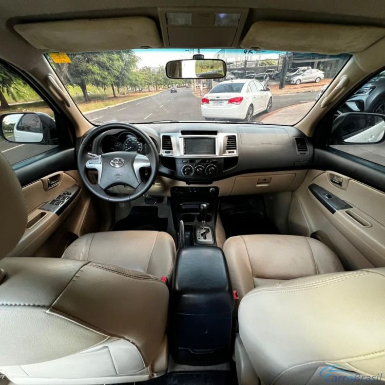 Ribeirania Motors | Hilux SW4 SR 4x2 2.7/ 2.7 Flex 16V Aut. 14/14 - foto 6