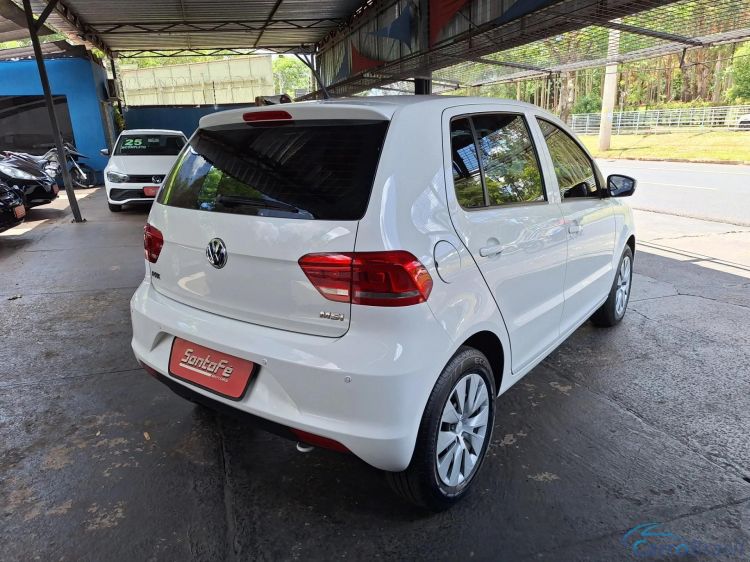 Santa F Motors | Fox 1.6 MSI TRENDLINE 8V FLEX 4P MANUAL 14/15 - foto 4