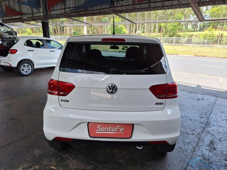 Santa F Motors | Fox 1.6 MSI TRENDLINE 8V FLEX 4P MANUAL 14/15 - foto 5