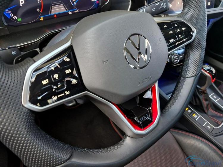 Champs Motors | Jetta  23/24 - foto 8