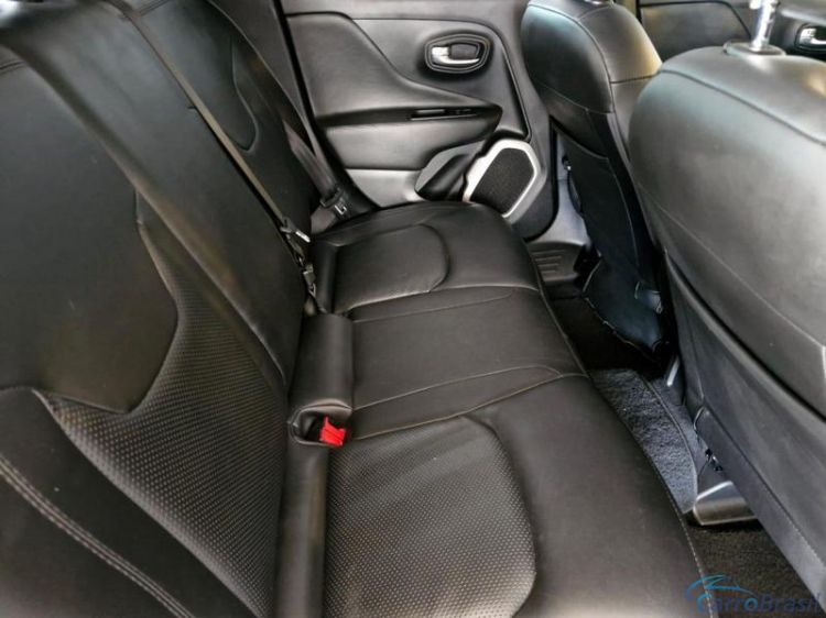 Champs Motors | Renegade  19/20 - foto 8