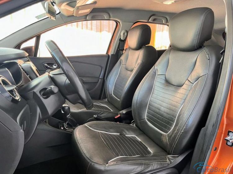 Villa Motors | Captur  18/19 - foto 6