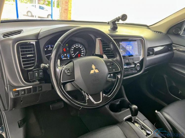 Villa Motors | Outlander  16/16 - foto 4