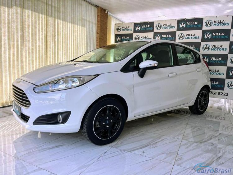 Villa Motors | Fiesta Hatch  14/15 - foto 1