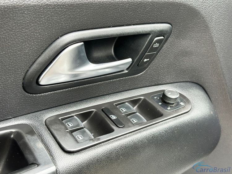 3D Multimarcas | Amarok 3.0 V6 TDI HIGHLINE CD 4MOTION 22/22 - foto 8