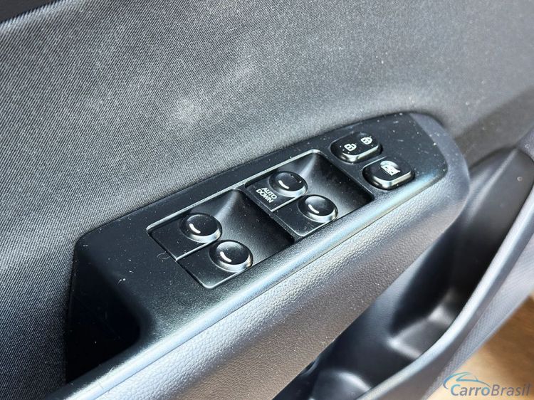3D Multimarcas | HB 20 1.0 COMFORT PLUS 12V 17/18 - foto 9
