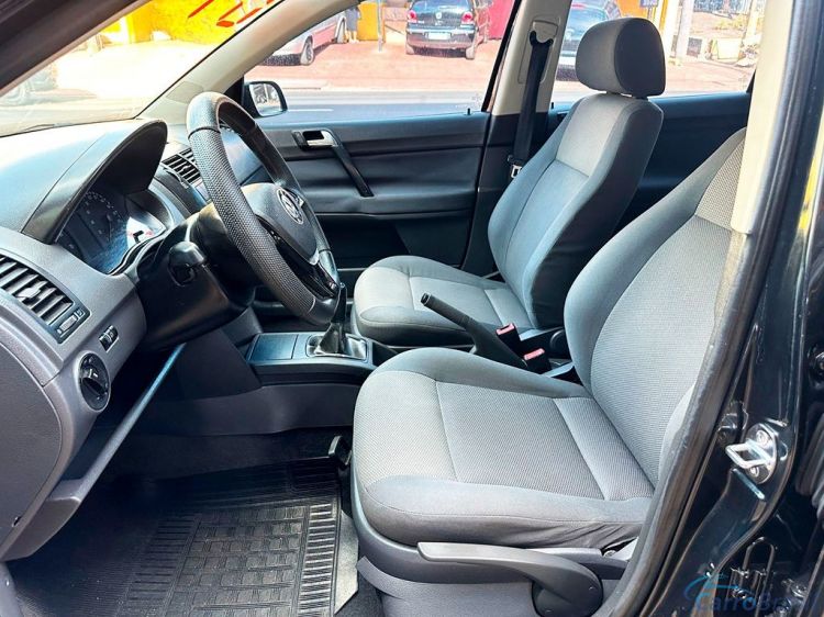 3D Multimarcas | Polo Hatch 1.6 MI 8V TOTAL 06/07 - foto 4