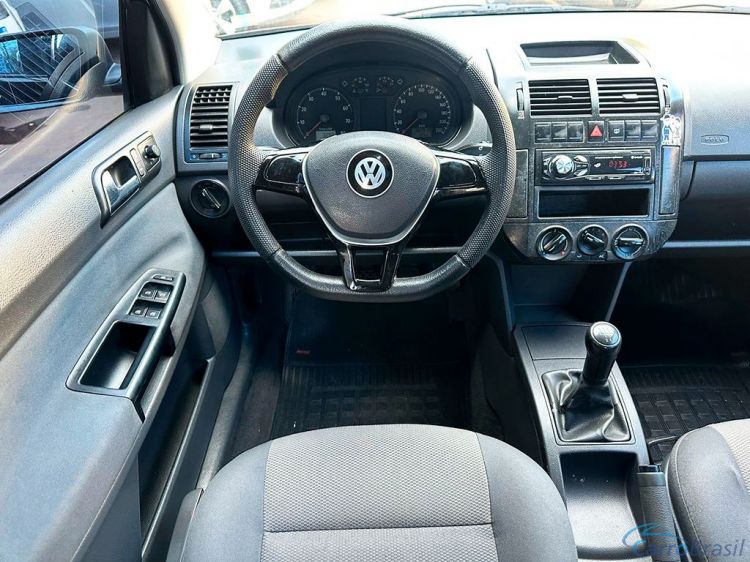 3D Multimarcas | Polo Hatch 1.6 MI 8V TOTAL 06/07 - foto 6