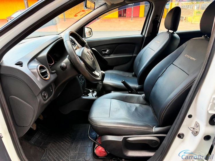 3D Multimarcas | Sandero 1.6 STEPWAY 8V 15/15 - foto 4