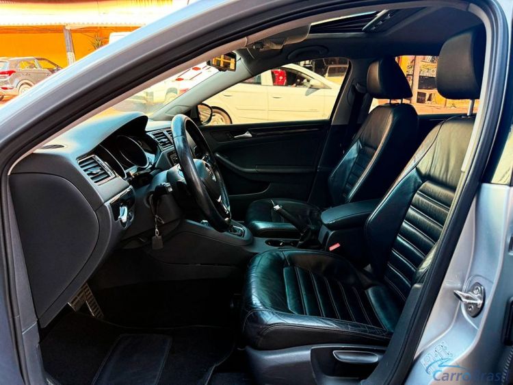 3D Multimarcas | Jetta 2.0 TSI HIGHLINE 211CV 14/15 - foto 4