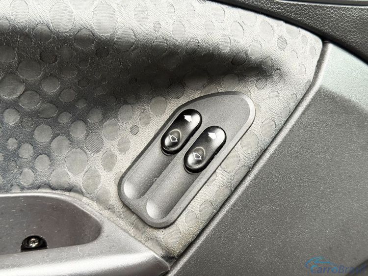 3D Multimarcas | Fiesta Hatch 1.6 MPI CLASS HATCH 8V 11/12 - foto 8