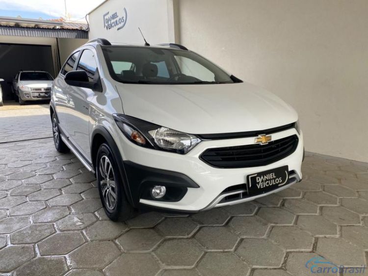 CHEVROLET ONIX HATCH ACTIV 1.4 8V FLEX 5P MEC 2017