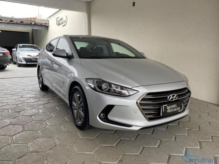 Daniel Veculos | Elantra  17/18 - foto 1