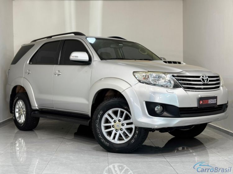 Edgiro Veculos | Hilux  13/13 - foto 4