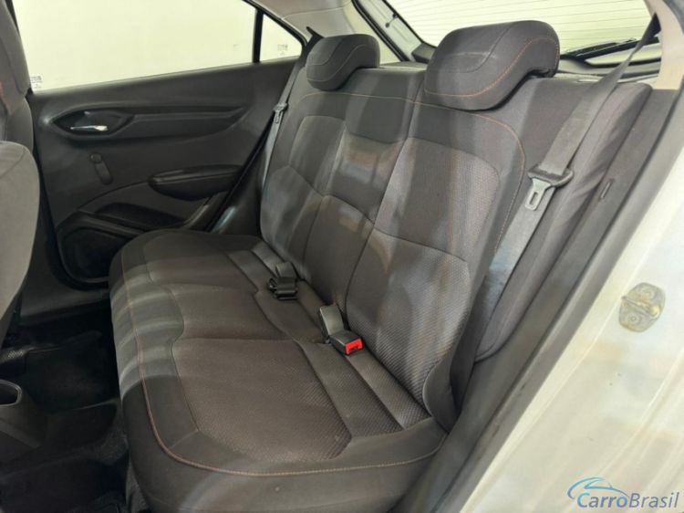 Edgiro Veículos | Onix 15/15 - foto 9