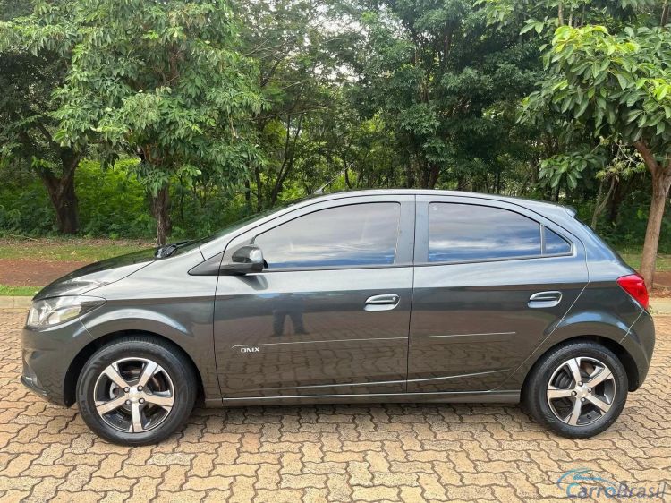 AutoCar RP | Onix 1.4 MPFI LTZ 8V FLEX 4P AUTOMTICO 17/18 - foto 4