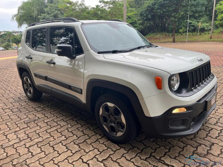AutoCar RP | Renegade 1.8 16V FLEX 4P AUTOMTICO 18/18 - foto 2