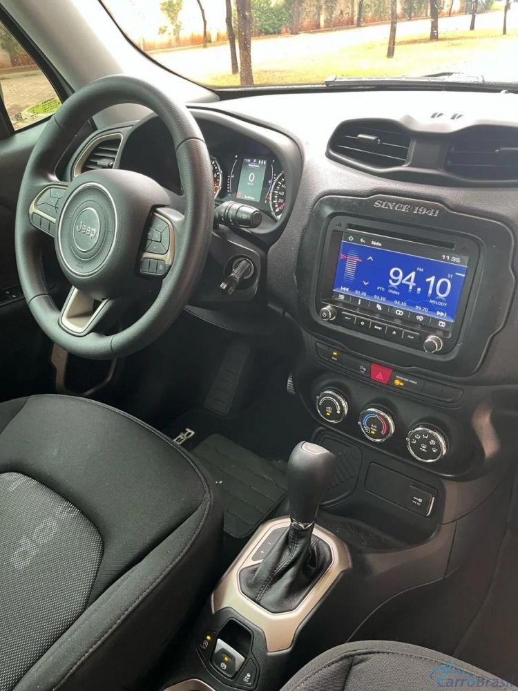 AutoCar RP | Renegade 1.8 16V FLEX 4P AUTOMTICO 18/18 - foto 9