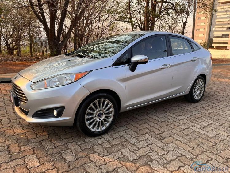 AutoCar RP | Fiesta Sedan 1.6 TITANIUM PLUS SEDAN 16V FLEX 4P POWERSHIFT 14/15 - foto 1