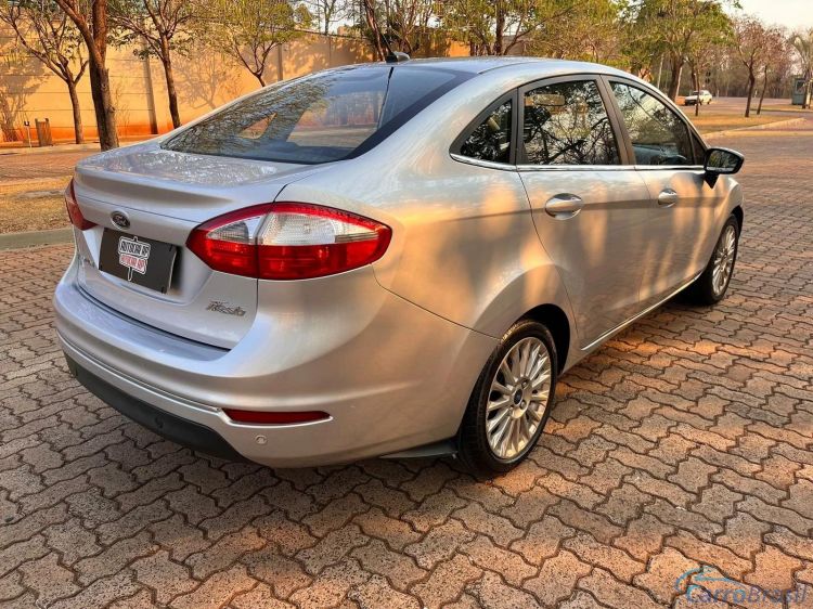 AutoCar RP | Fiesta Sedan 1.6 TITANIUM PLUS SEDAN 16V FLEX 4P POWERSHIFT 14/15 - foto 6