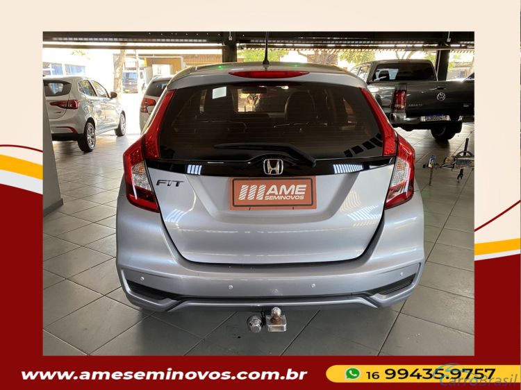 Ame Seminovos | Fit 1.5 LX 16V FLEX 4P AUTOMTICO 18/18 - foto 9