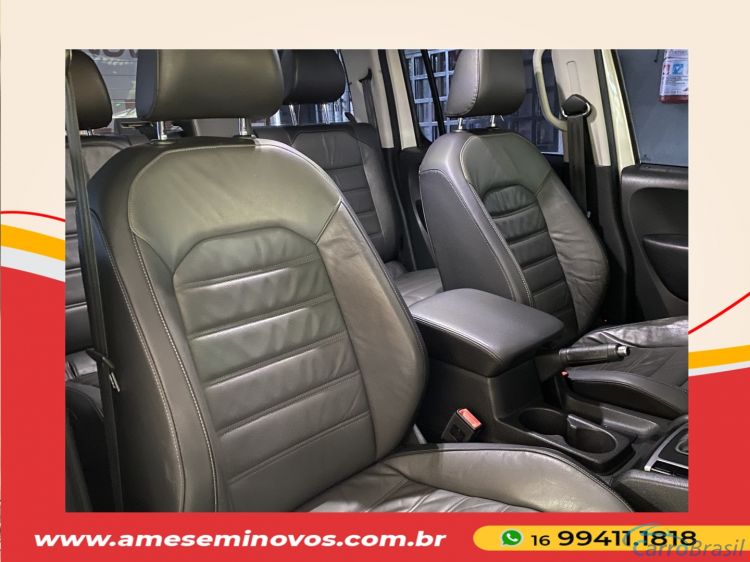 Ame Seminovos | Amarok 2.0 HIGHLINE 4X4 CD 16V TURBO INTERCOOLER DIESEL 4P AUTOMÁTICO 17/17 - foto 7