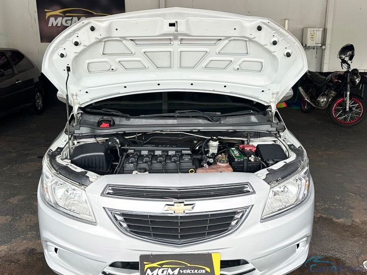 MGM Veiculos | Onix 1.0 MPFI LT 8V 14/15 - foto 10
