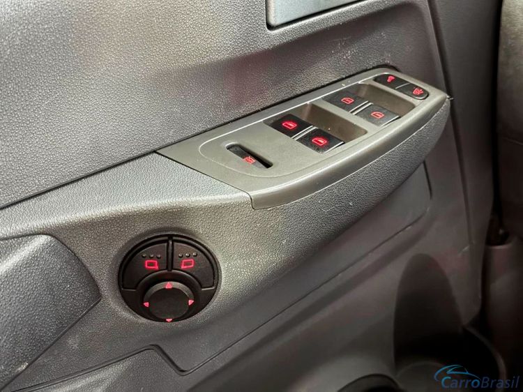 MGM Veiculos | SpaceFox 1.6 MI ROUTE 8V 09/10 - foto 9