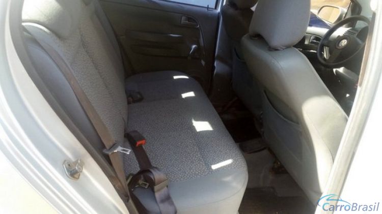 G3 Veículos | Fox 1.6 4P 04/04 - foto 6