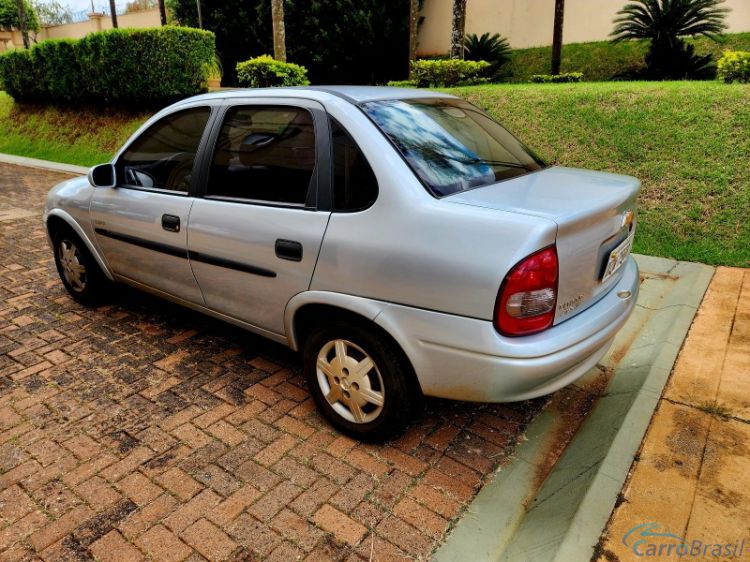 Botanic Motors | Corsa Sedan 1.0  Life 09/09 - foto 3