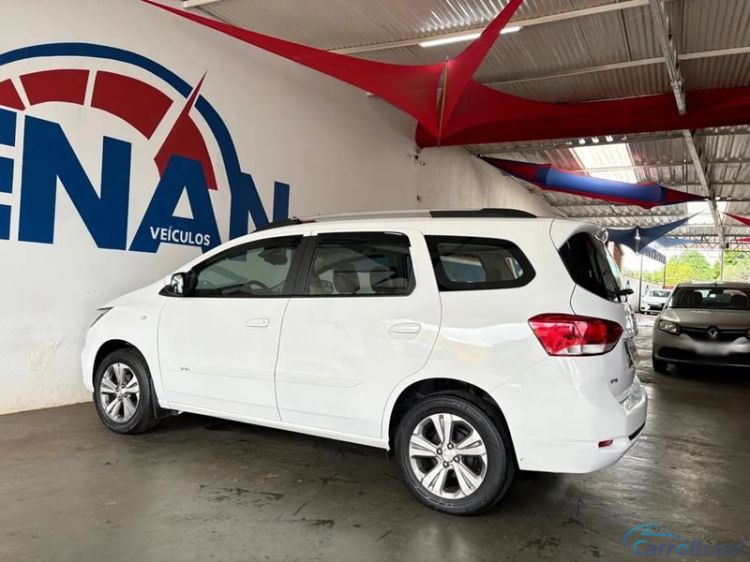 Renan Veículos | Spin 1.8 Premium 7 Lugares 8V Aut. 4P. 22/23 - foto 8