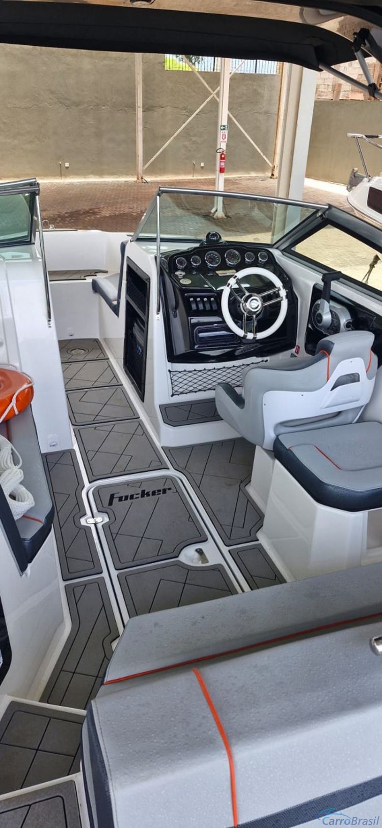 Victor Veículos | Lancha Focker 242 (Nova) Motor 4.5 - 250 HP 24/24 - foto 7