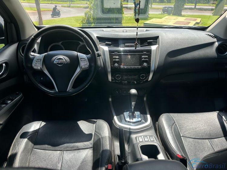 A&T Veículos RP | Frontier 2.4 SE 4X4 Aut. 4P. 18/18 - foto 3