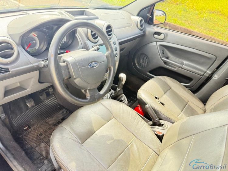 1000Ser Automóveis | Fiesta Sedan 1.6 13/14 - foto 7