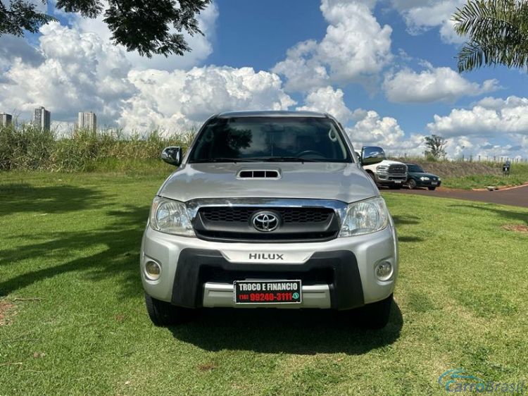 A&T Veículos RP | Hilux CD SRV D4-D 4X4 TDI 3.0 4P. 09/09 - foto 4