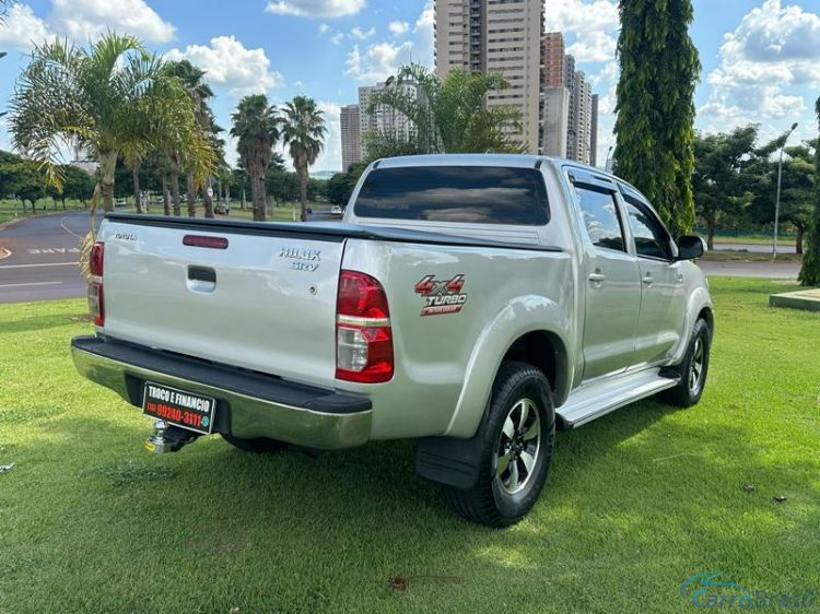 A&T Veículos RP | Hilux CD SRV D4-D 4X4 TDI 3.0 4P. 09/09 - foto 7