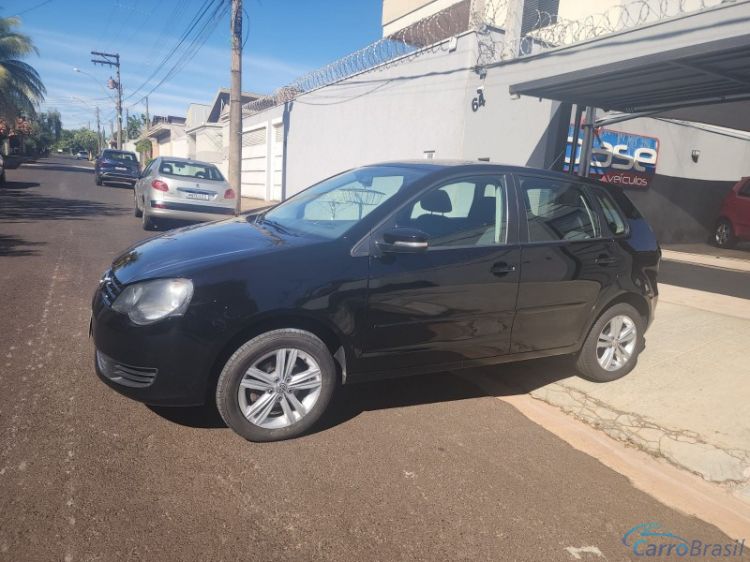 Base Veículos | Polo Hatch 1.6 Flex 14/14 - foto 1