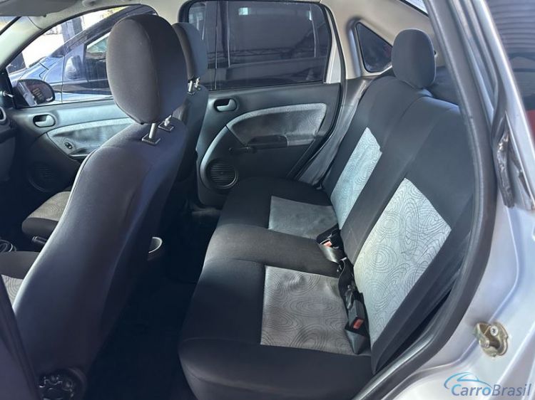 FastMotors | Fiesta Sedan Class 1.6 4P. 10/10 - foto 5