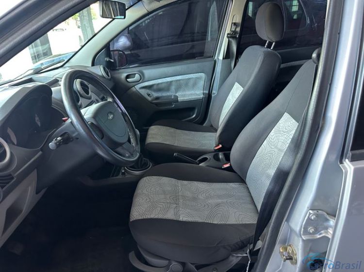 FastMotors | Fiesta Sedan Class 1.6 4P. 10/10 - foto 7
