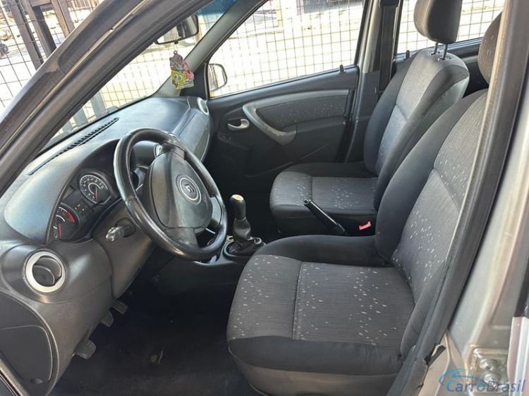 FastMotors | Logan 1.6 Expression 4P. 11/11 - foto 7