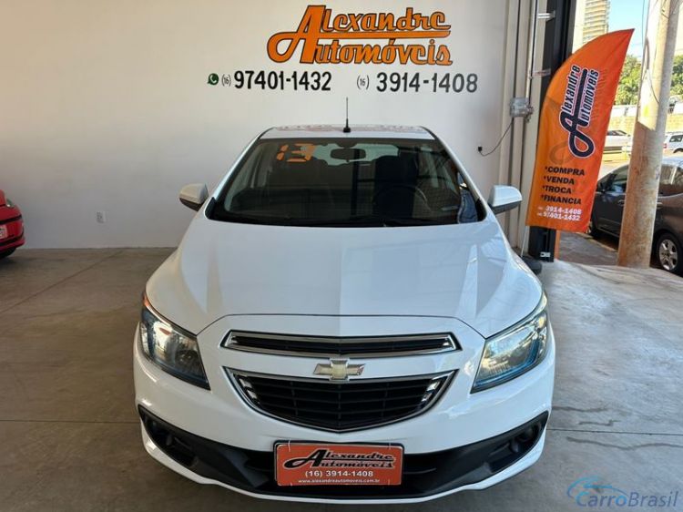 Alexandre Automoveis | Onix LT 1.4 4P. 13/13 - foto 4