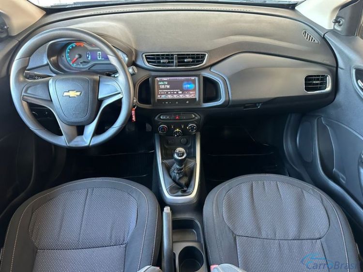 Alexandre Automoveis | Onix LT 1.4 4P. 13/13 - foto 3