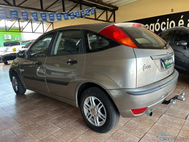 Ceará Autozero | Focus 1.6 05/05 - foto 8
