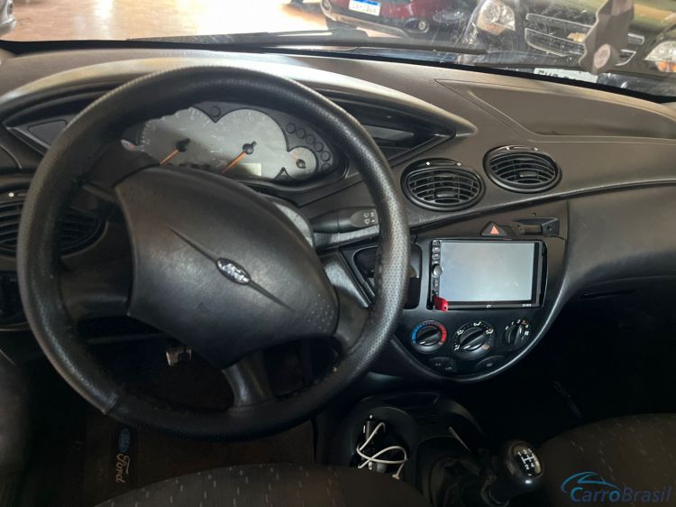 Ceará Autozero | Focus 1.6 05/05 - foto 3