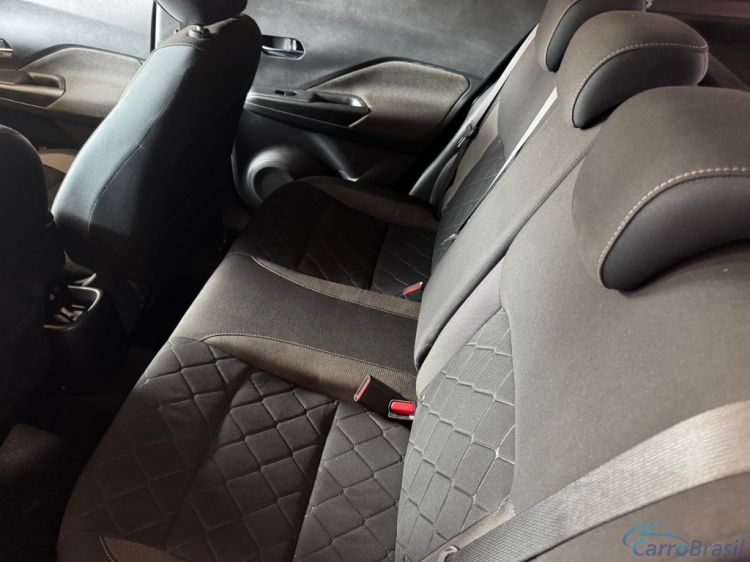 Brekar Veículos | Kicks 18/18 - foto 6