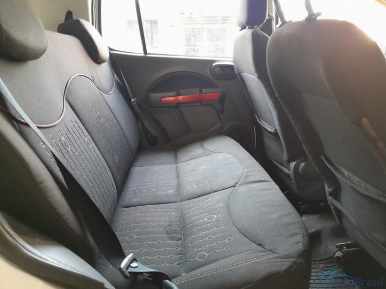 Gabaldo Veículos | Uno Sporting 1.4 4P. 13/13 - foto 5