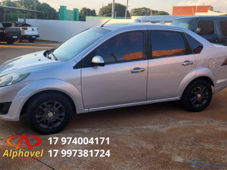 Alphavel Multimarcas | Fiesta Sedan FORD FIESTA 1.6 FLEX SEDAN 13/13 - foto 1