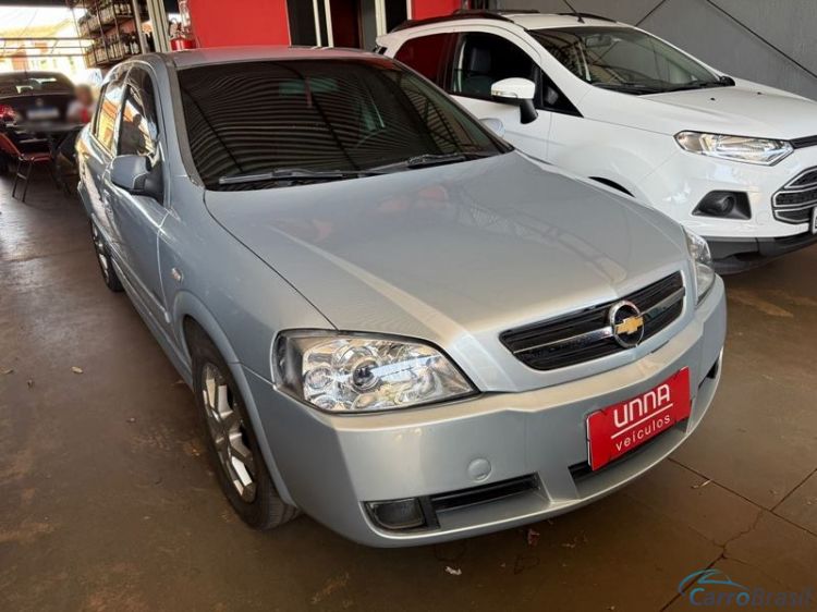 Unna Veículos | Astra Sedan 2.0 Advantage 4P. 09/10 - foto 4