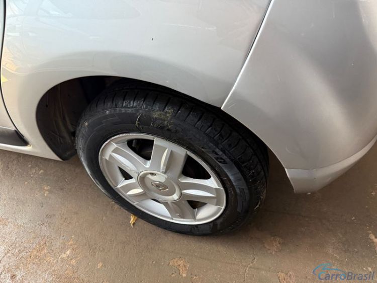 Unna Veículos | Sandero Privilege 1.6 4P. 10/10 - foto 6